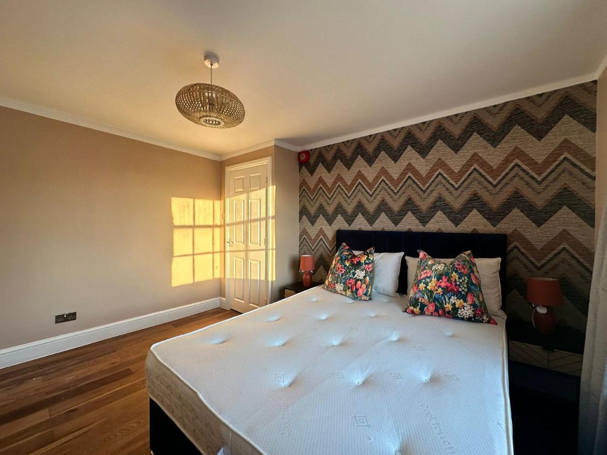 Funky 1 Bedroom Apartment Next To The Sea 브라이턴 외부 사진