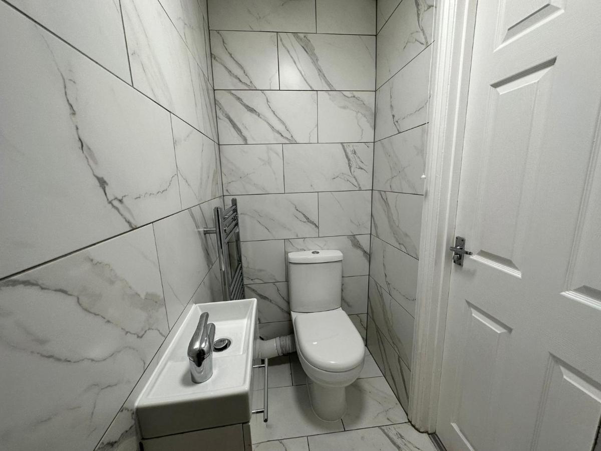 Funky 1 Bedroom Apartment Next To The Sea 브라이턴 외부 사진